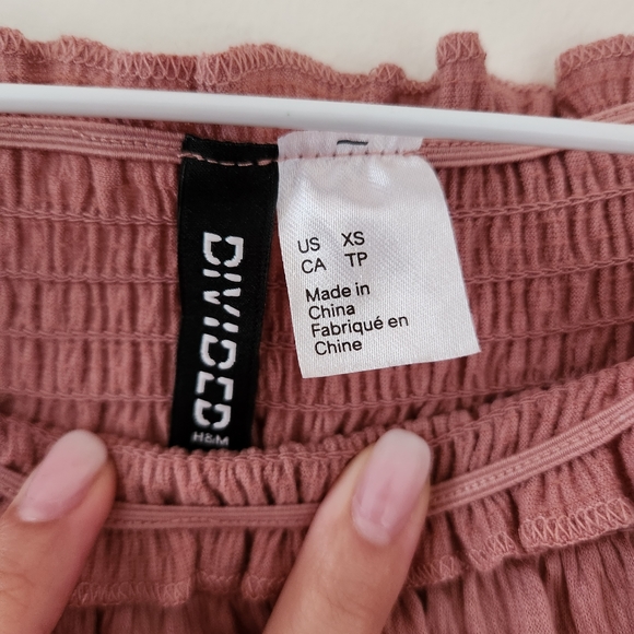 Off the Shoulder Top - Picture 3 of 3